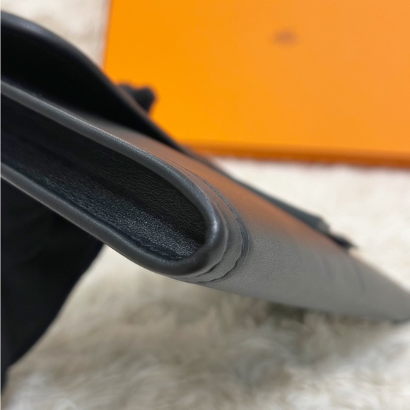 Authentic Hermes Jige elan 29 Clutch in Black Swift calfskin leather. - Picture 12 of 13
